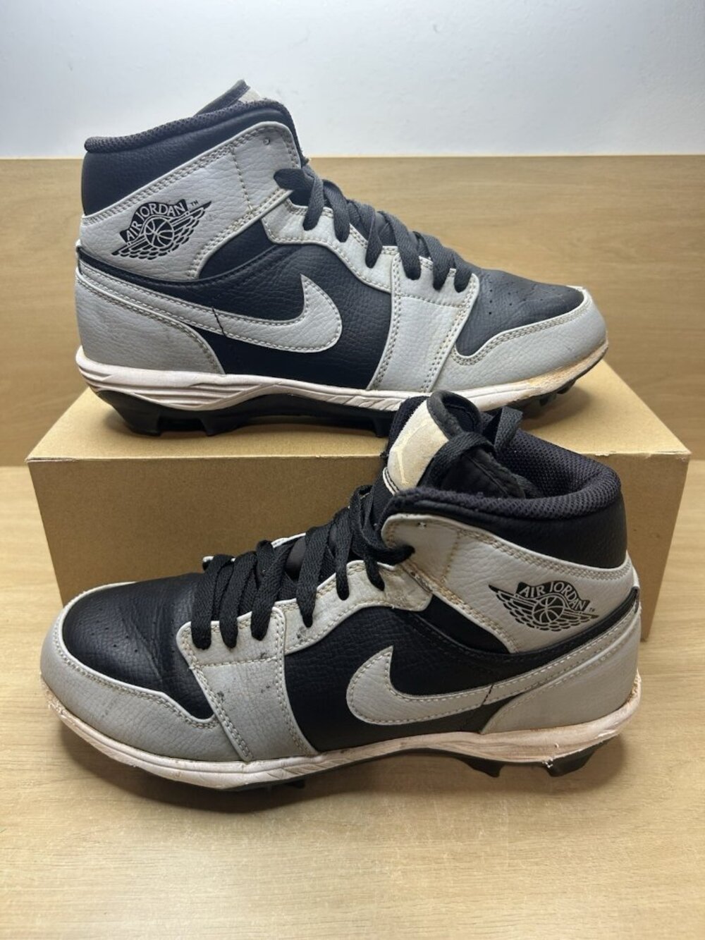 Air Jordan 1 Mid TD Football Cleats Shadow 2.0 FJ6805-002 Size 6.5y